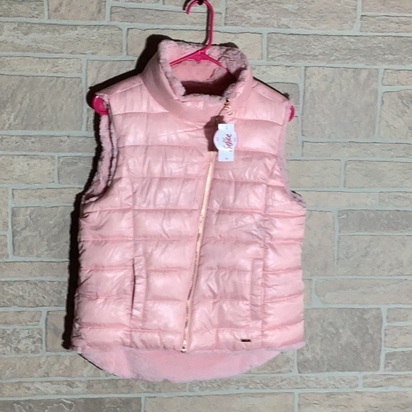 Justice NEW - Sz 18/20 yrs - reversible pink plush vest - rose asymmetric zipper - Picture 2 of 6